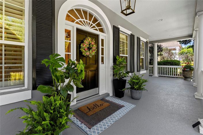 Image No.60-6 Bed Property for sale