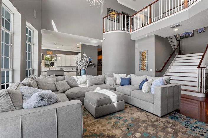 Image No.7-6 Bed Property for sale