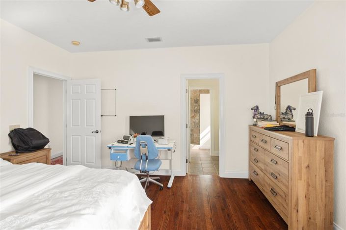 Image No.39-5 Bed Property for sale