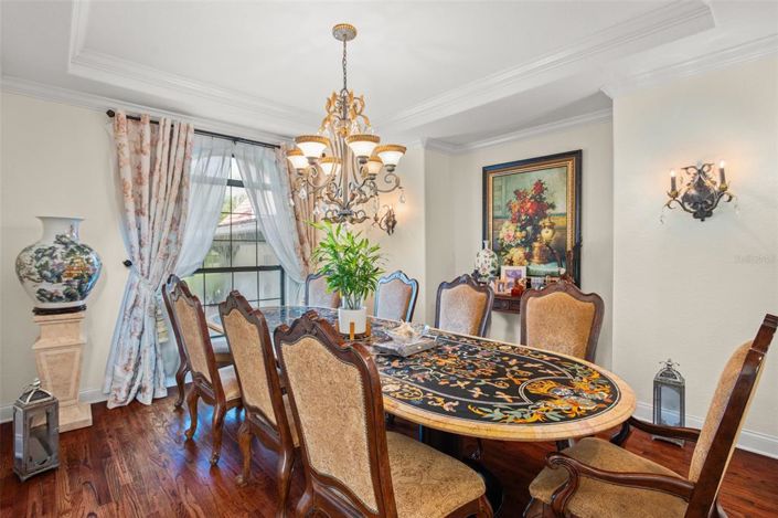 Image No.4-5 Bed Property for sale