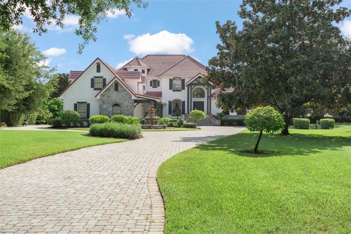 Image No.48-5 Bed Property for sale