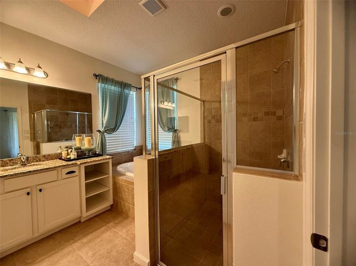 Image No.41-Propriété de 3 chambres à vendre à Clermont