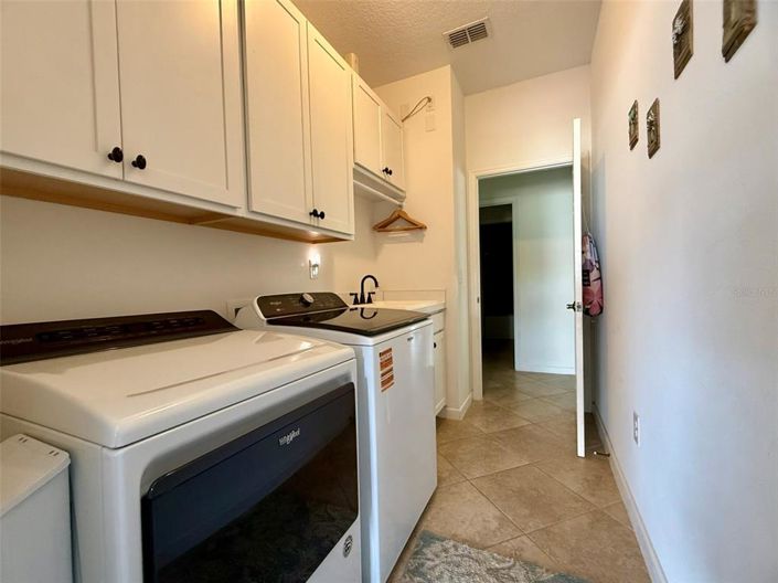 Image No.50-Propriété de 3 chambres à vendre à Clermont