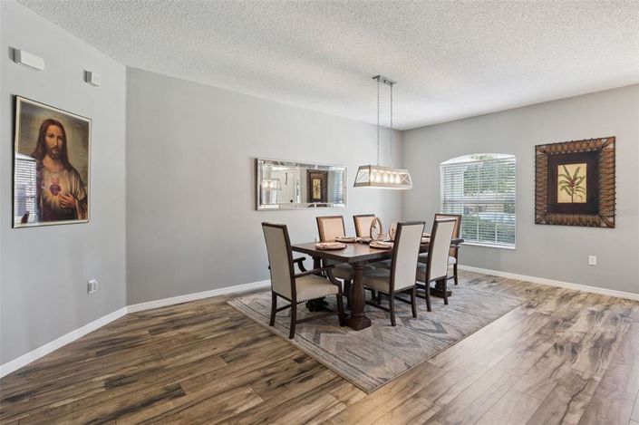 Image No.11-3 Bed Property for sale