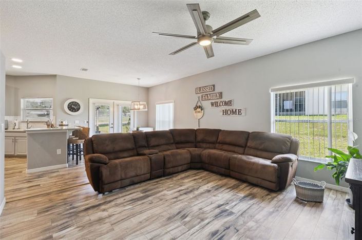 Image No.14-3 Bed Property for sale