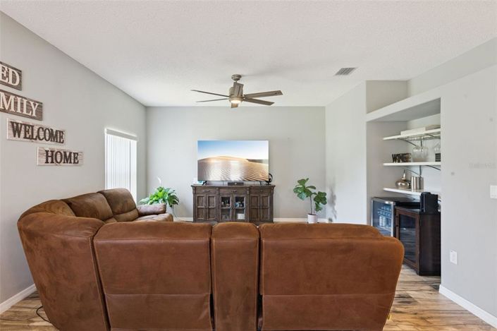 Image No.15-3 Bed Property for sale