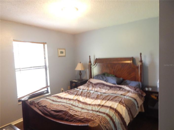 Image No.18-4 Bed Property for sale