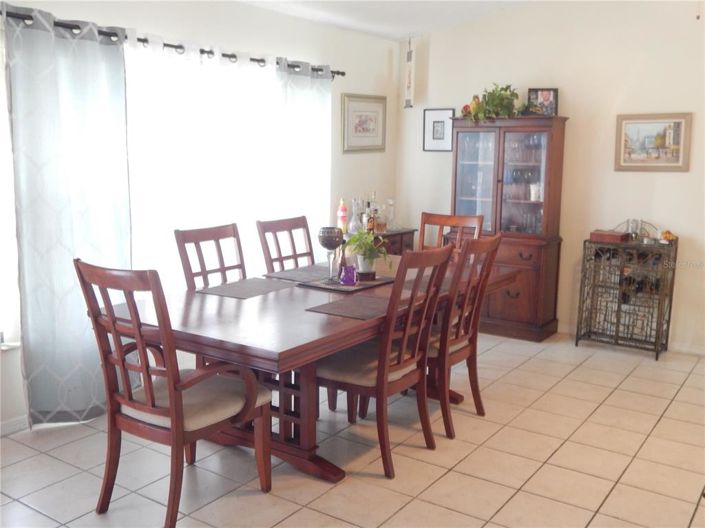 Image No.3-4 Bed Property for sale