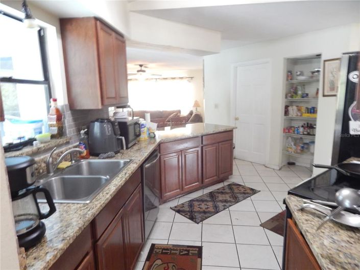 Image No.8-4 Bed Property for sale