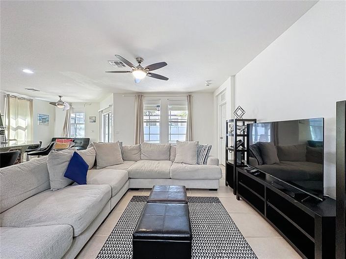 Image No.15-4 Bed Property for sale