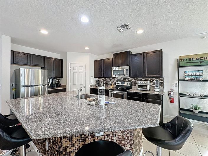 Image No.16-4 Bed Property for sale