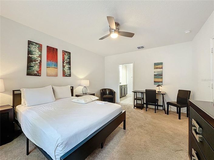 Image No.32-4 Bed Property for sale