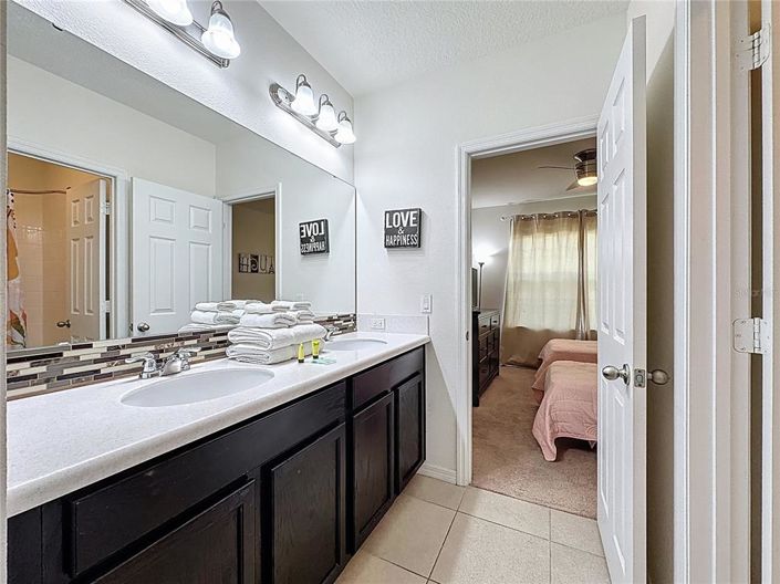 Image No.41-4 Bed Property for sale