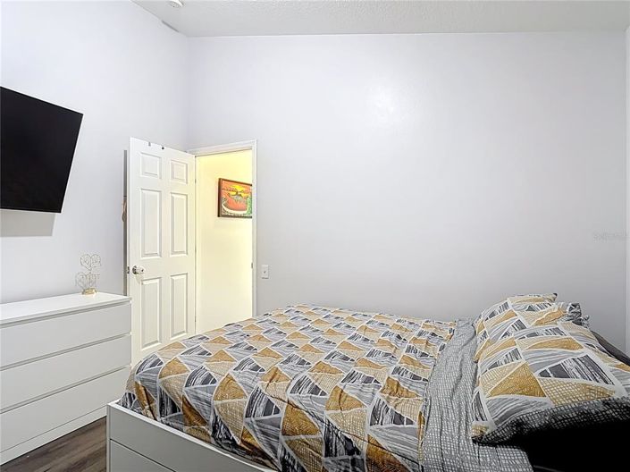 Image No.28-3 Bed Property for sale