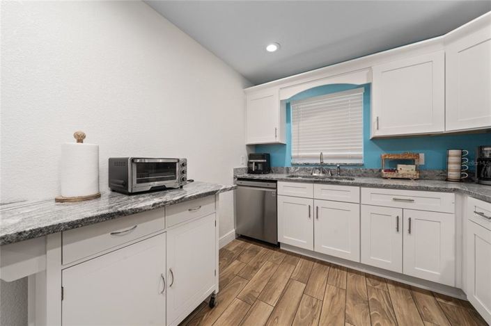 Image No.10-3 Bed Property for sale