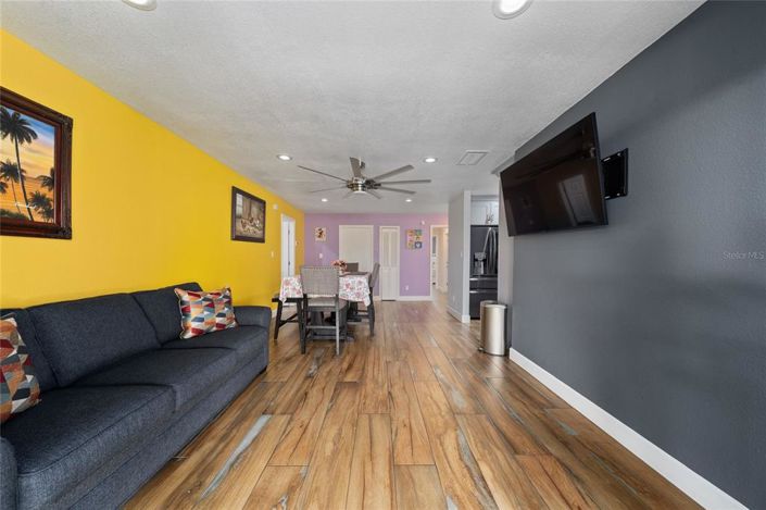 Image No.10-3 Bed Property for sale