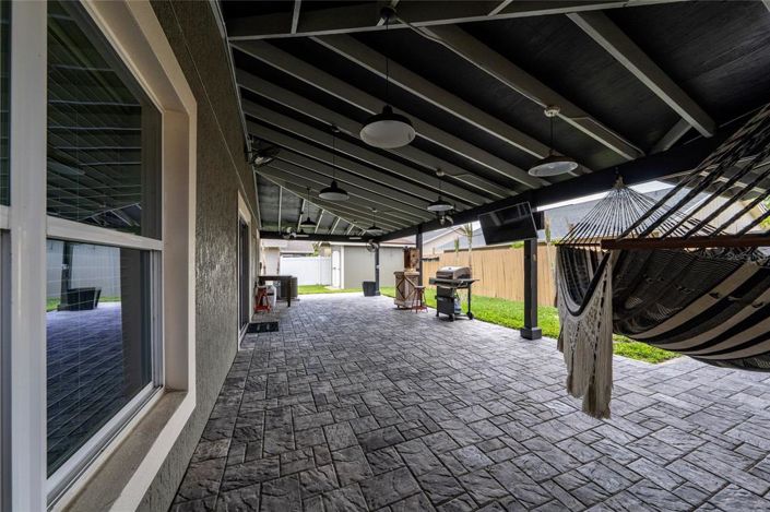 Image No.28-3 Bed Property for sale