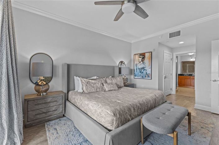 Image No.12-3 Bed Property for sale