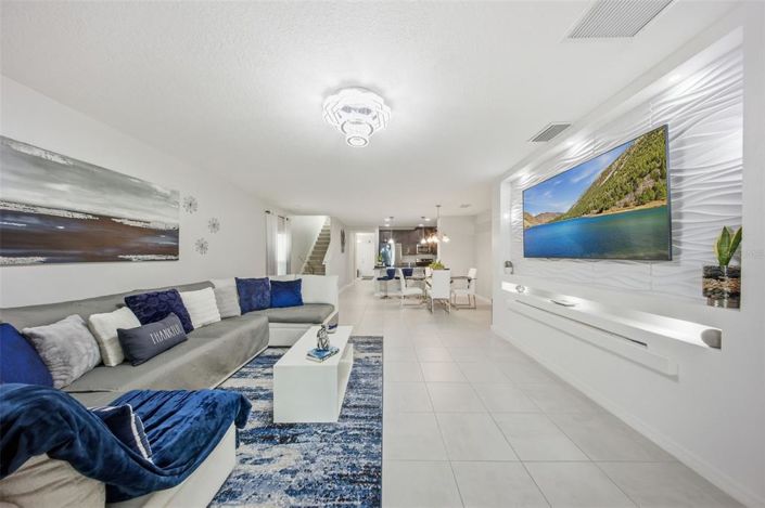 Image No.15-4 Bed Property for sale