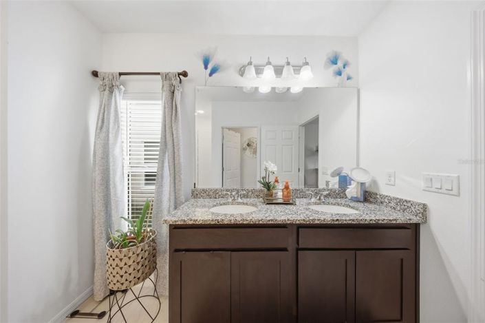 Image No.23-4 Bed Property for sale