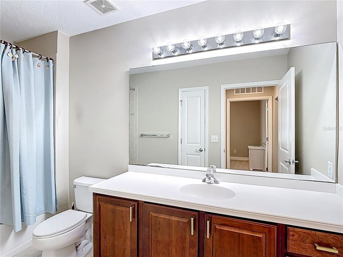 Image No.27-3 Bed Property for sale