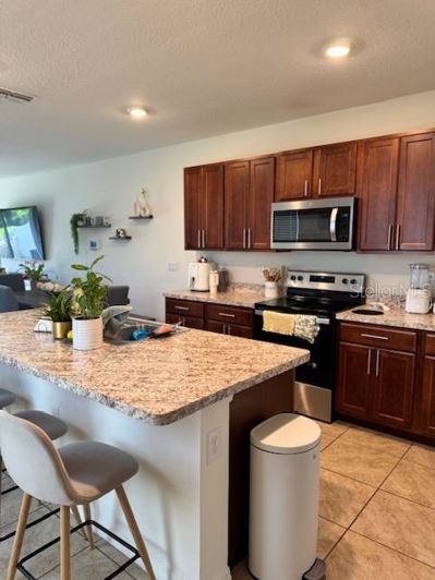 Image No.17-3 Bed Property for sale