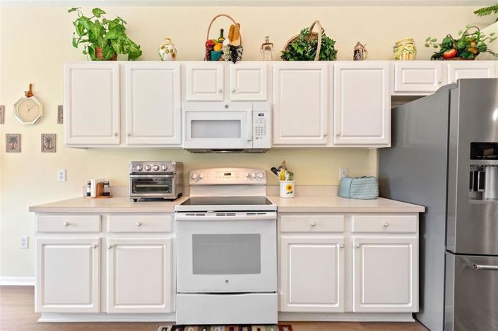 Image No.19-3 Bed Property for sale