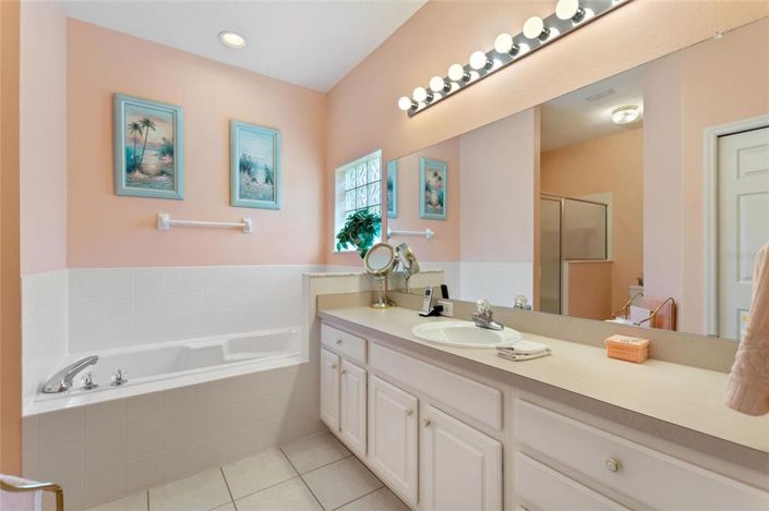 Image No.25-3 Bed Property for sale