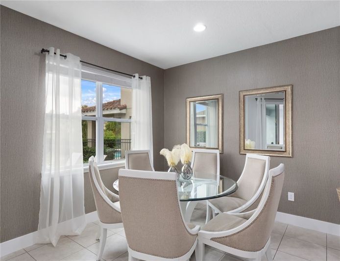 Image No.11-6 Bed Property for sale