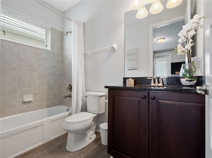 Image No.19-6 Bed Property for sale