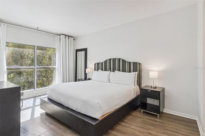 Image No.17-2 Bed Property for sale