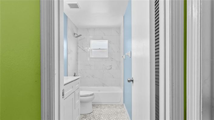 Image No.16-4 Bed Property for sale