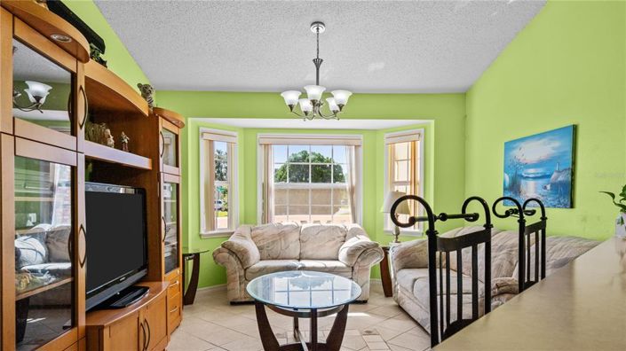 Image No.6-4 Bed Property for sale