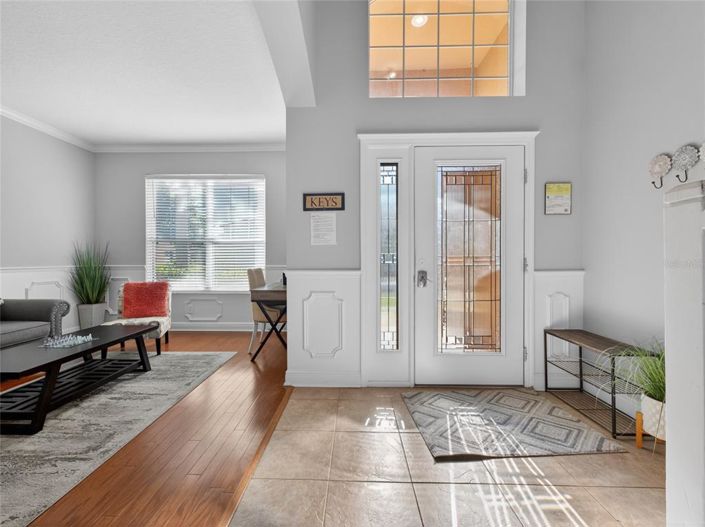 Image No.2-6 Bed Property for sale