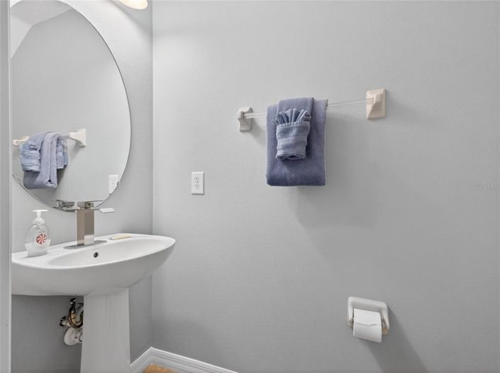 Image No.33-6 Bed Property for sale