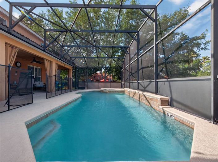 Image No.34-6 Bed Property for sale