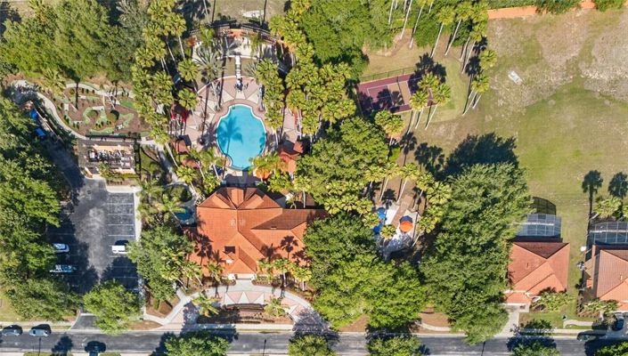 Image No.45-6 Bed Property for sale