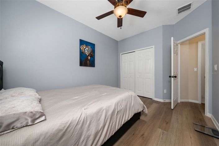 Image No.20-5 Bed Property for sale