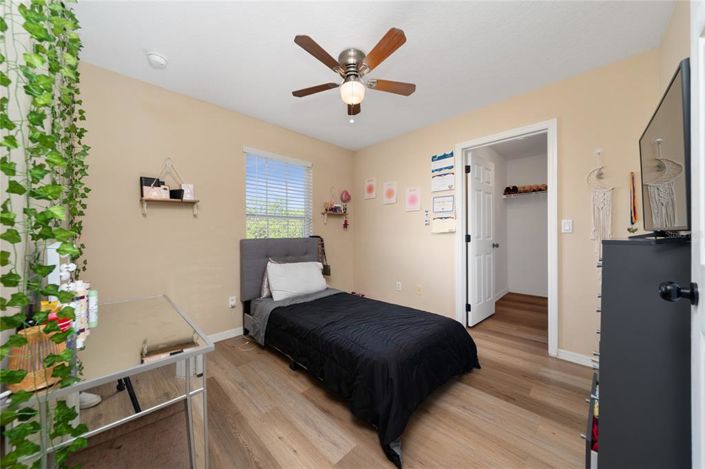 Image No.25-5 Bed Property for sale