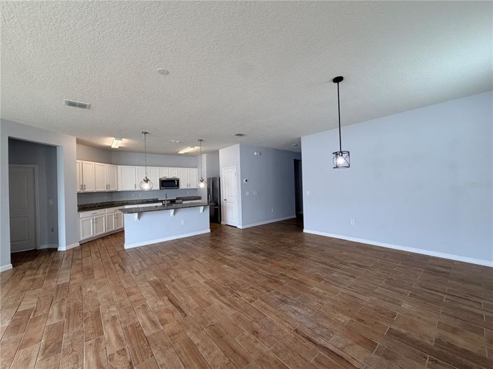 Image No.13-4 Bed Property for sale