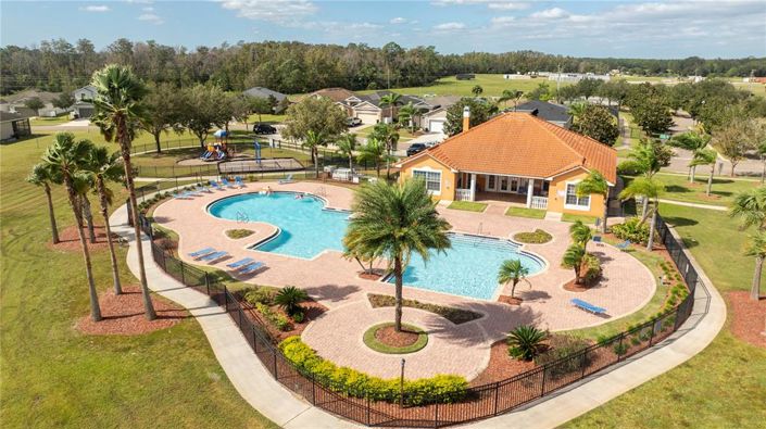 Image No.4-4 Bed Property for sale