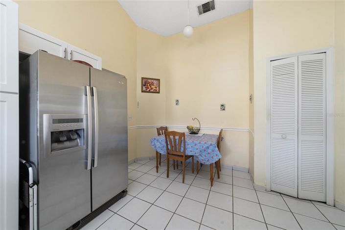 Image No.11-3 Bed Property for sale