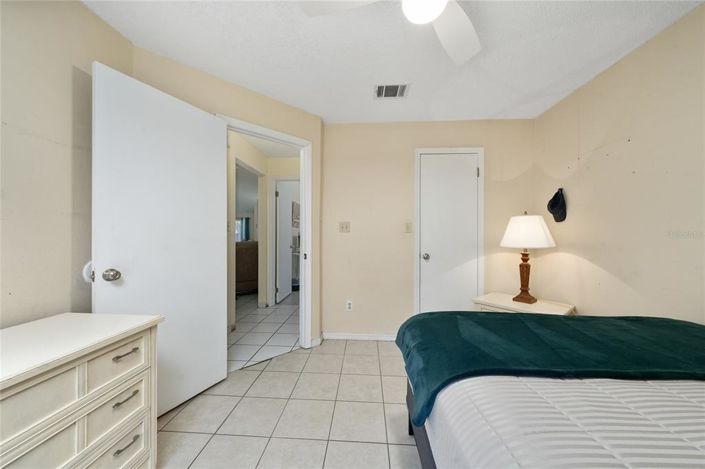 Image No.17-3 Bed Property for sale