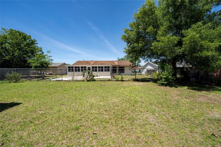 Image No.25-3 Bed Property for sale