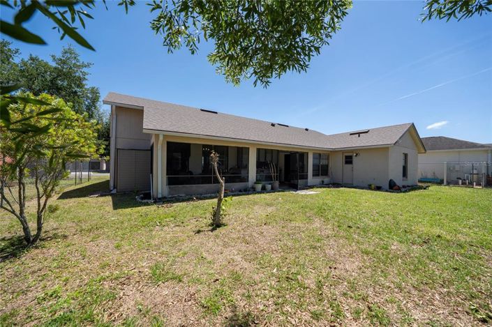 Image No.27-3 Bed Property for sale