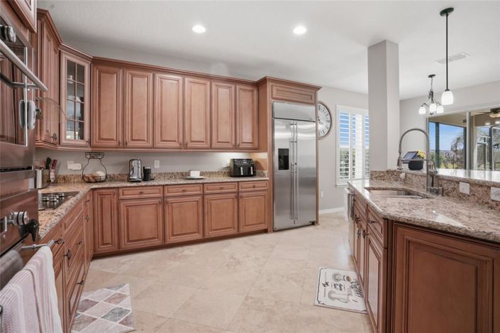 Image No.10-5 Bed Property for sale