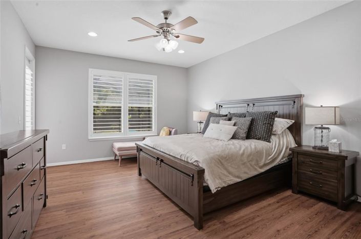 Image No.19-5 Bed Property for sale