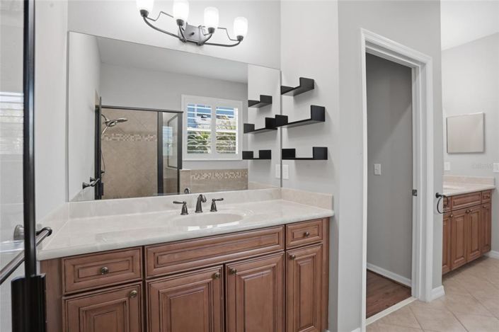 Image No.24-5 Bed Property for sale