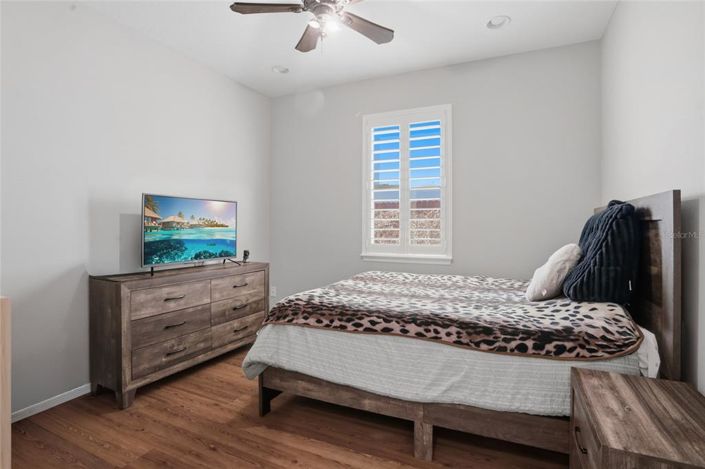 Image No.40-5 Bed Property for sale