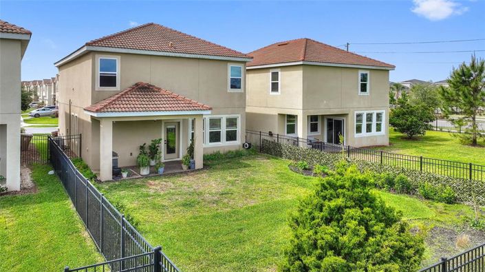 Image No.37-3 Bed Property for sale